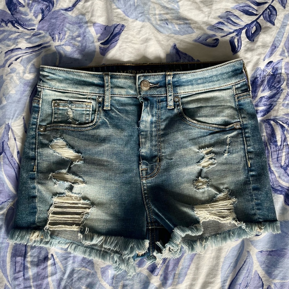 Frayed and Ripped American Eagle Jean Shorts Size 4